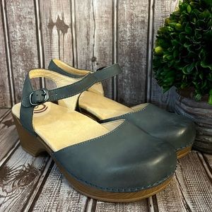 Dansko Sam Blue Gray Burnished Leather Chunky Heel Closed Toe Clog Sandal EU 39